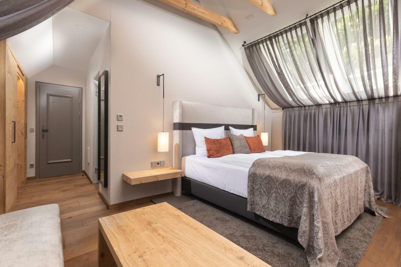 Hotel Goldene Sonne لاندشوت المظهر الخارجي الصورة